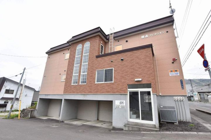 椿通アビタシオンの外観