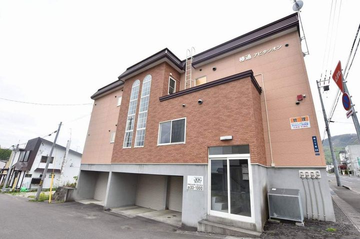 椿通アビタシオンの外観