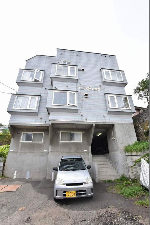 グランプリ東雲の外観