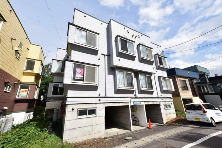 AMS新富C棟203の外観