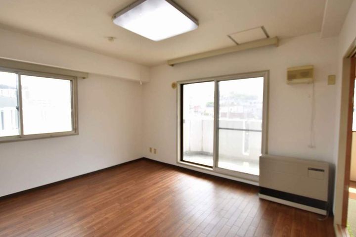 ハーバーライトビュー302の内装