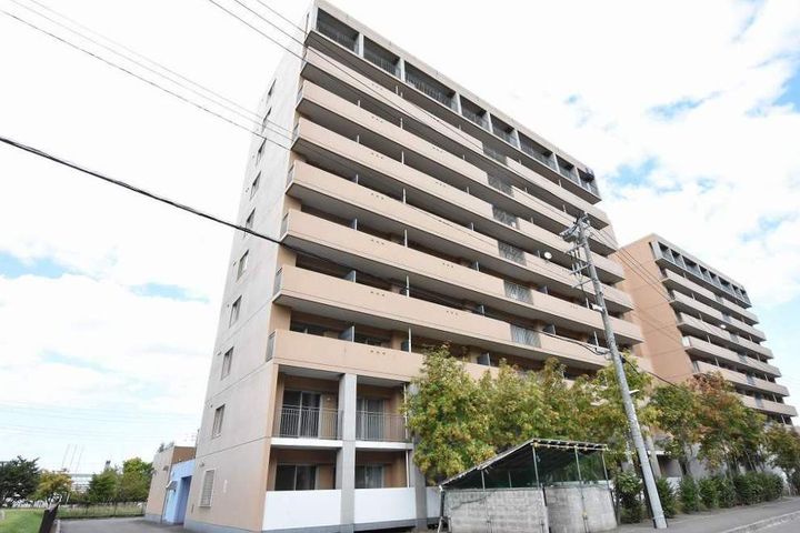 オタルベイサイドシティ7棟102の外観