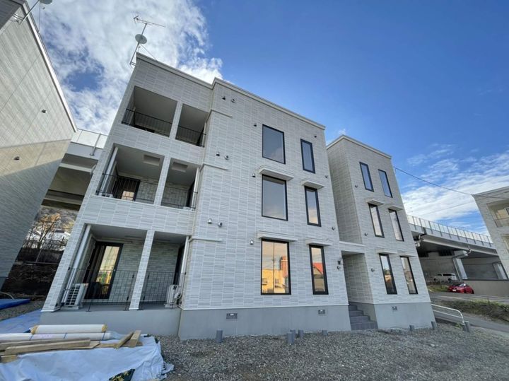 PRAHA(プラハ)303の外観