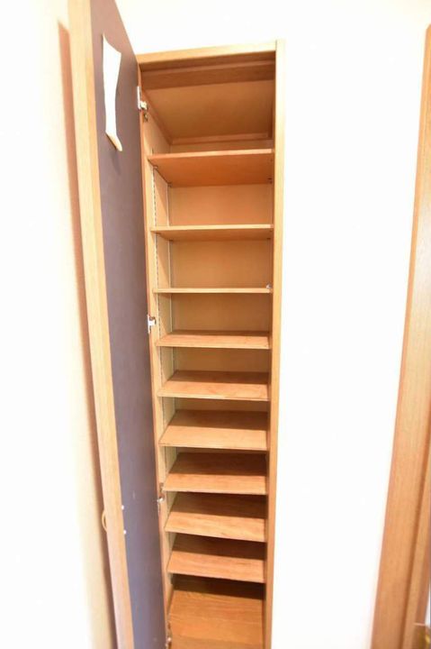 メゾンハーバービュー0203の玄関