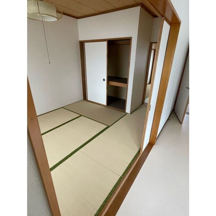 ハイツ晴海1Fの居間