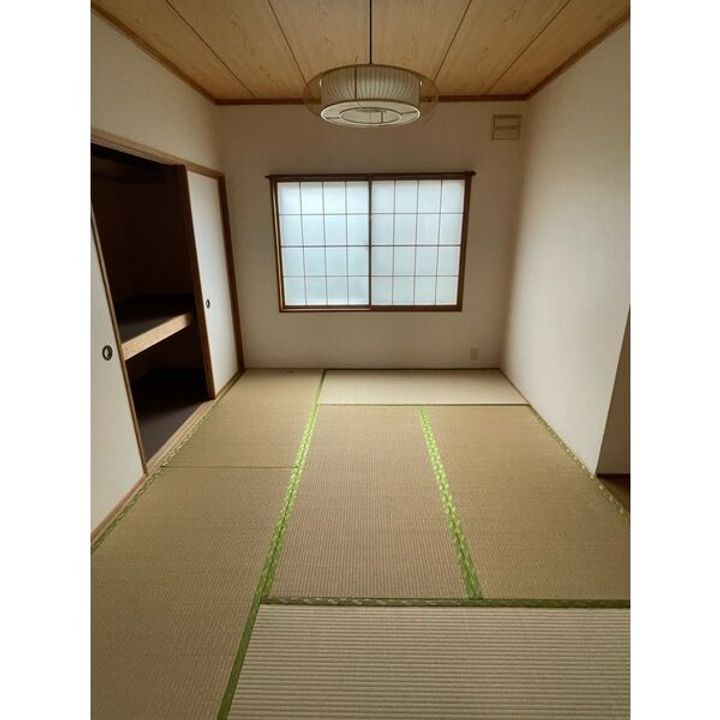 ハイツ晴海1Fの居間