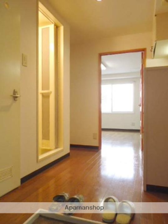 第2澄川銀座パレス203の玄関