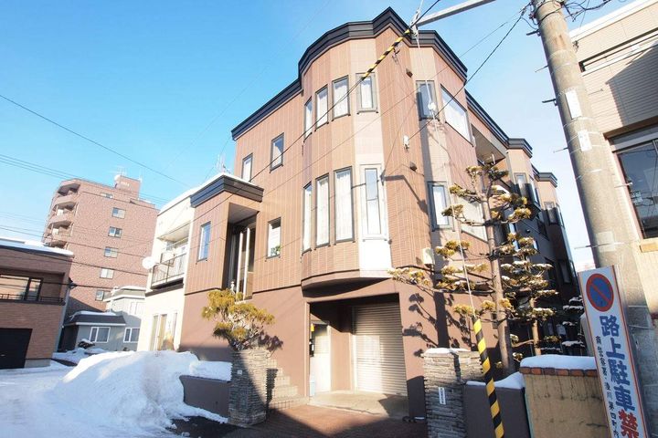 アムールハイツ・フォー201の外観