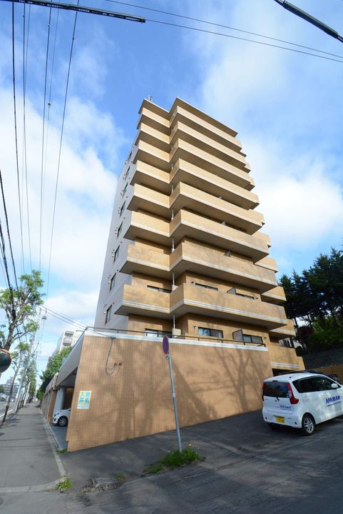 平岸パークヒルハイツ905の外観