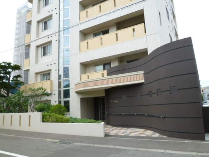 Gセニー学園の杜の外観