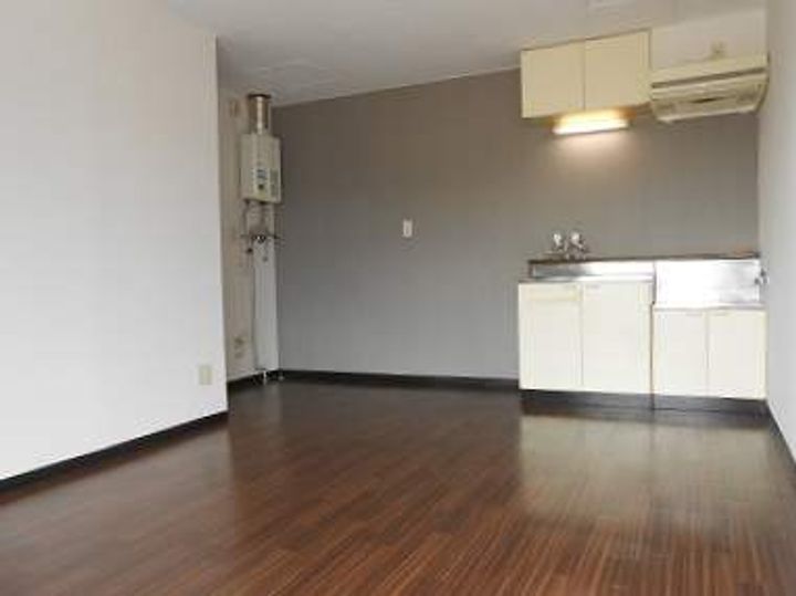 コーポ第二白楊202の居間