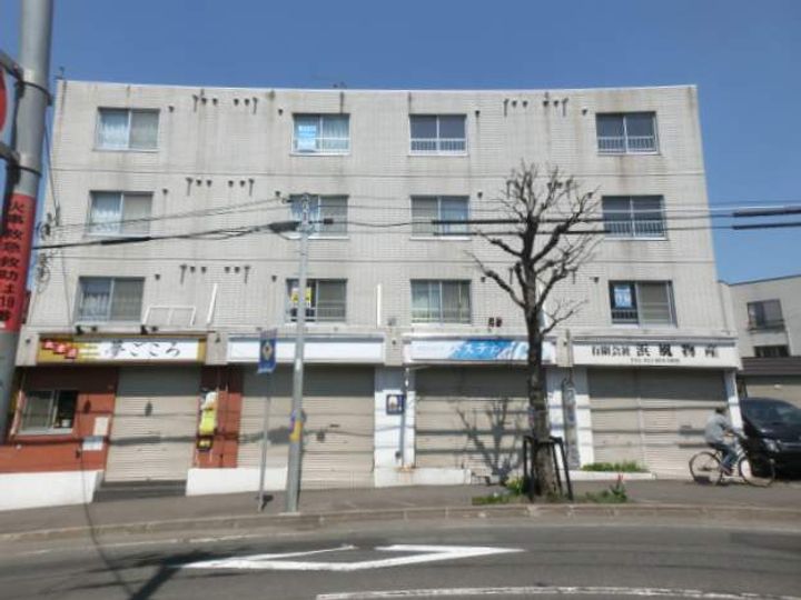 プログレスビルの外観