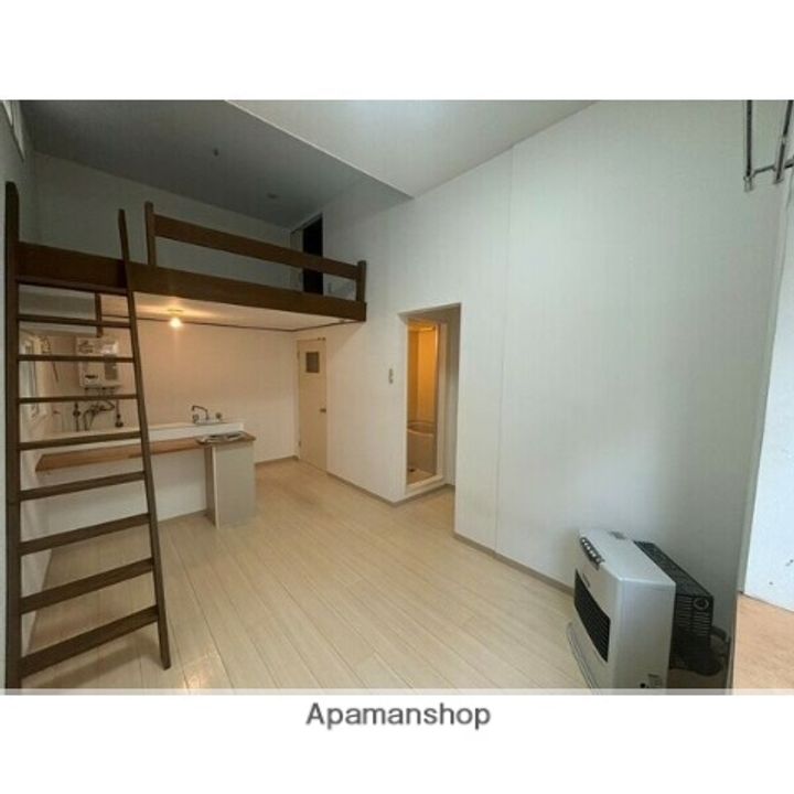 ノースパーク麻生204の居間