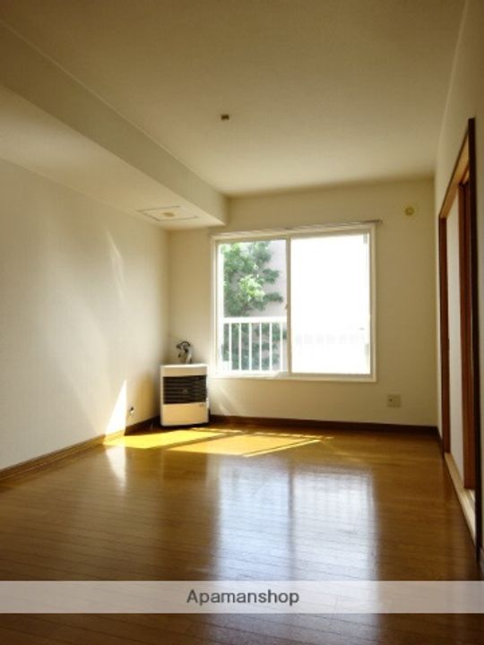 ΑNEXT102のその他画像