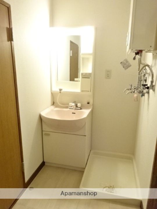 ΑNEXT102のその他画像