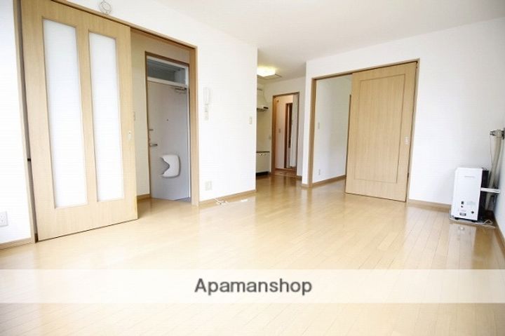 リトルハウス201の居間