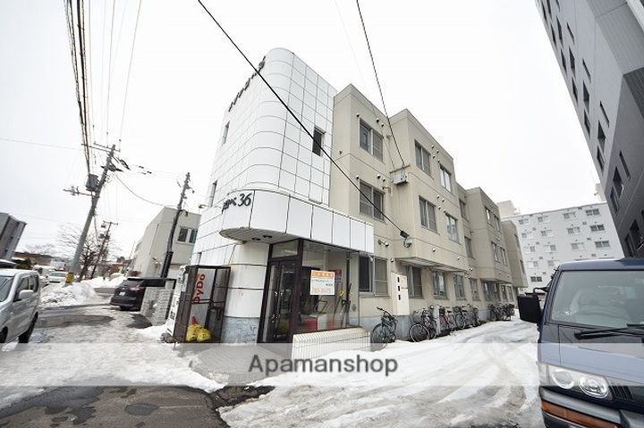 北海道札幌市東区北三十六条東17丁目の賃貸マンションの外観
