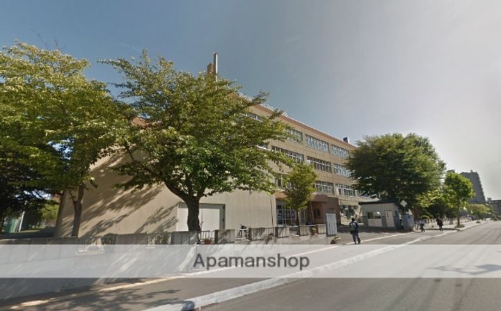 北海道札幌市東区北三十六条東17丁目の賃貸マンションの周辺