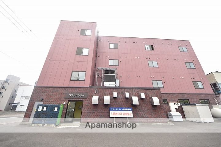 北海道石狩郡当別町園生の賃貸マンションの外観