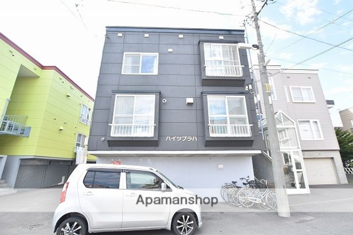 ハイツプラハの外観