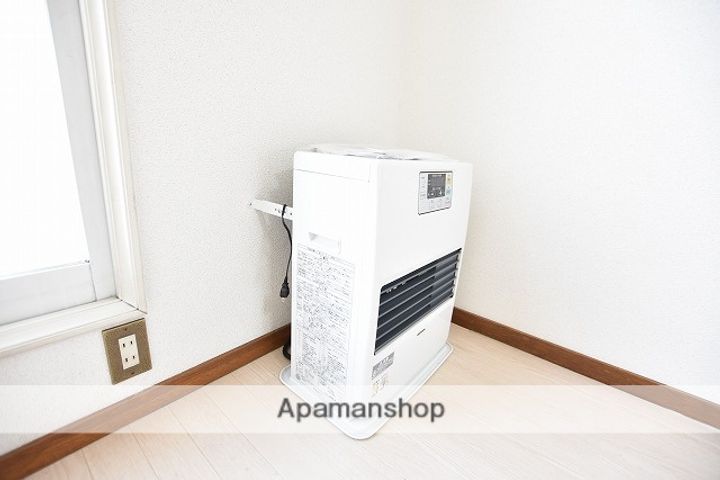 オクトーバー87のその他画像