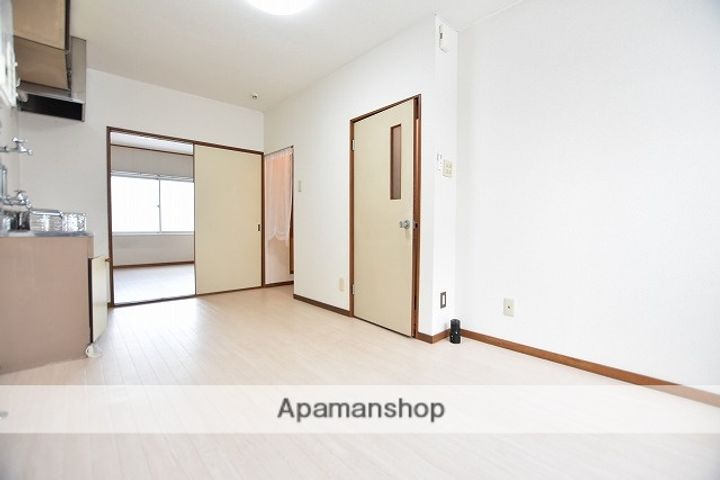 オクトーバー87のその他画像