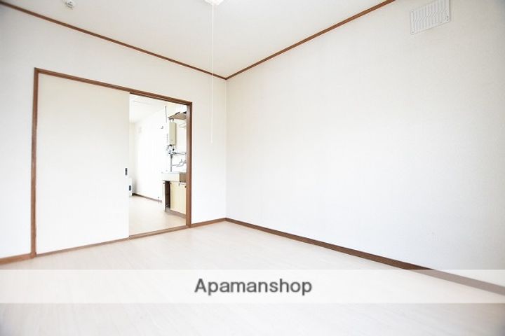 オクトーバー87のその他画像