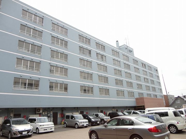 コスモロイヤル東苗穂A棟304の外観