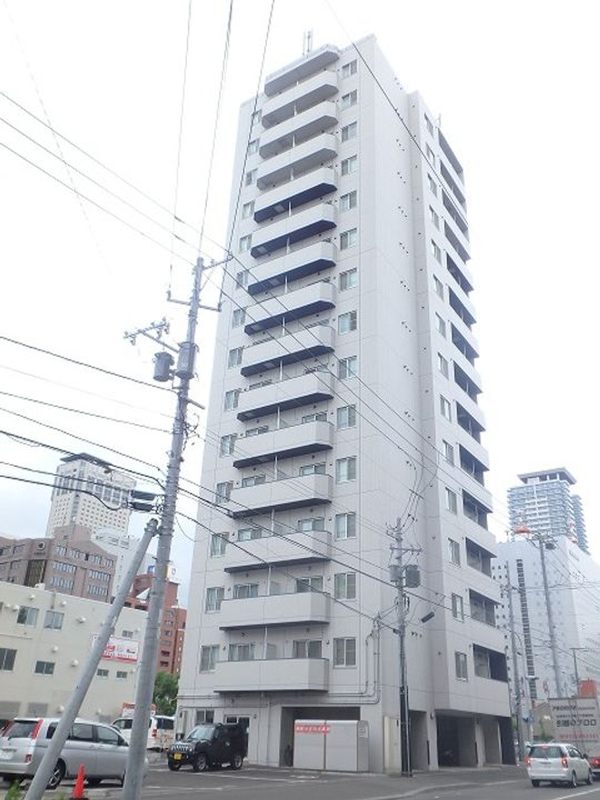 レジデンスタワー札幌806の外観