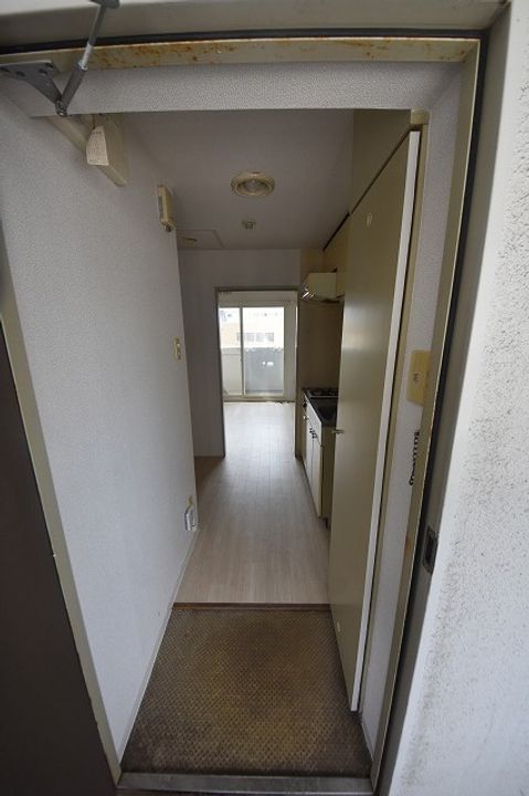 ヒューマンプラザ北大前508の玄関