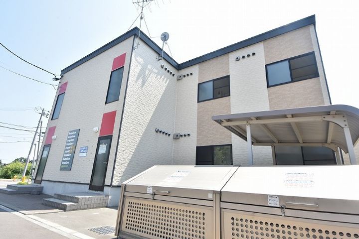 レオパレス拓北公園前の外観