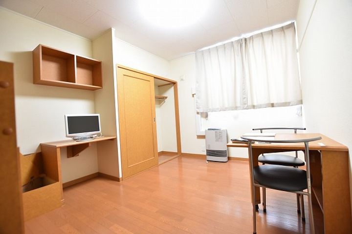 レオパレス石狩フローラ208の居間