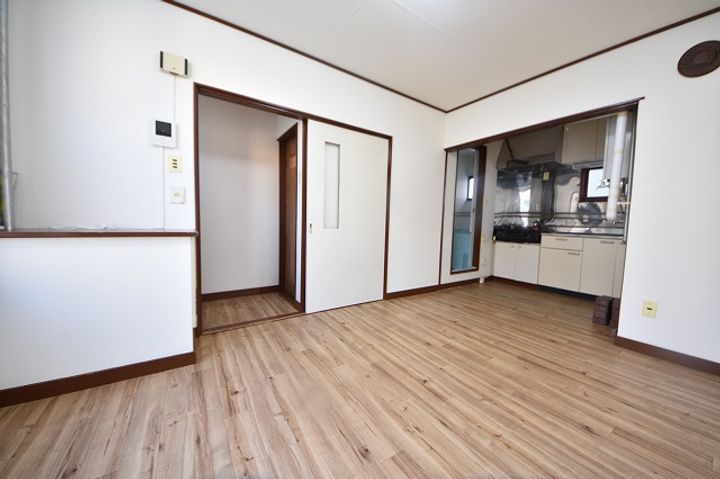 あやめマンション101の居間