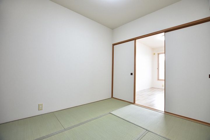 クリーンシャトー北39105の内装