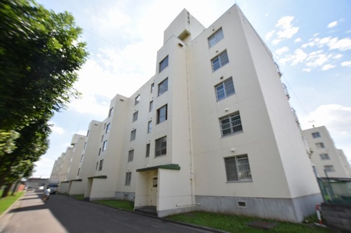 ビレッジハウス新川2号棟0507の外観