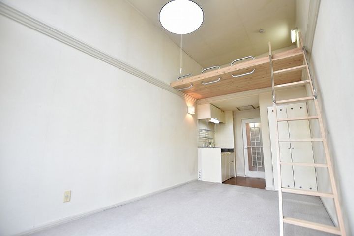 PLAIRE札幌204の居間