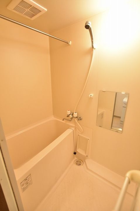 ビゴーレN00102の風呂