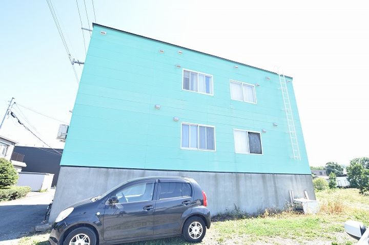 グリーンコーポ丘珠201の外観