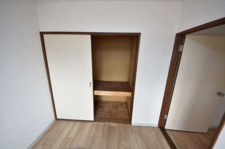 プロスペリティ30102の内装