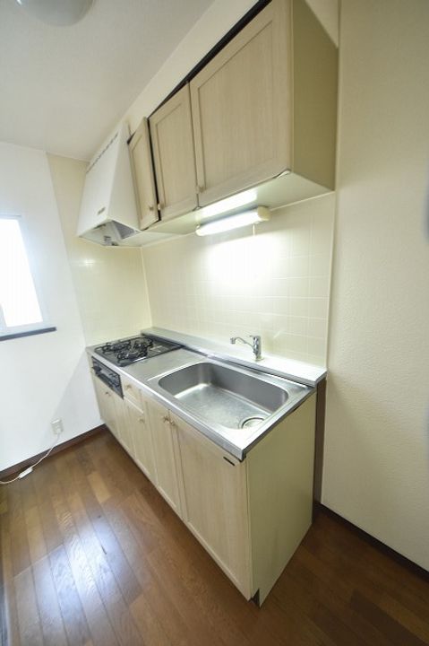 エクセレント新川B102のキッチン