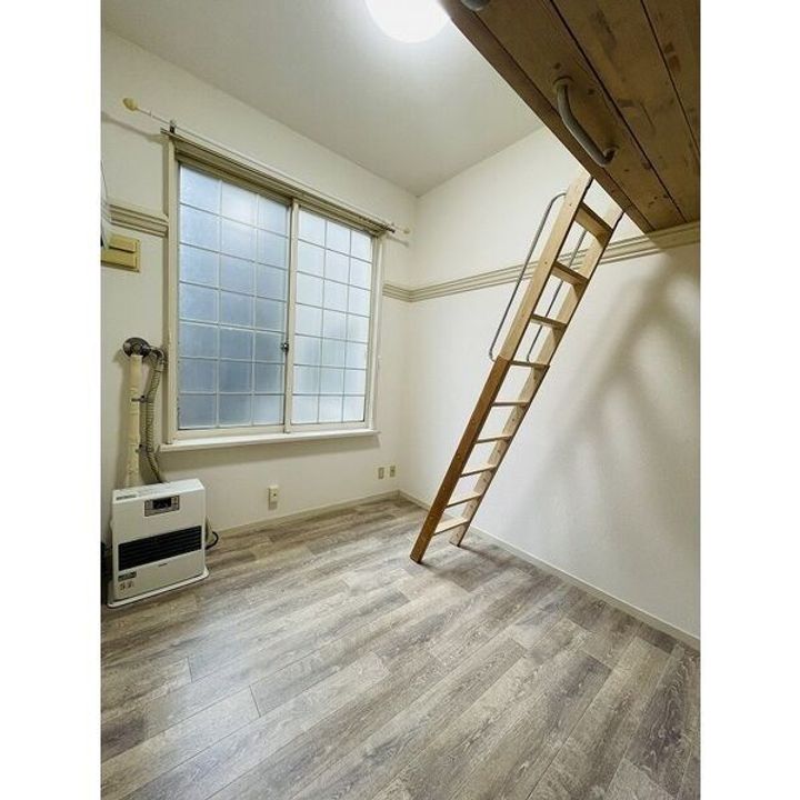 アセット21北36条101の居間