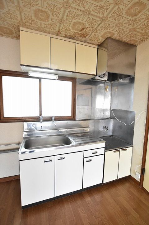西公園ハイツ1のキッチン