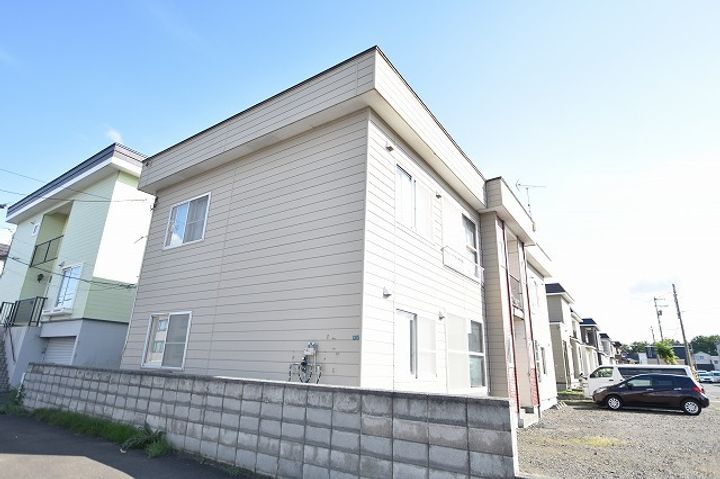 西公園ハイツ1の外観