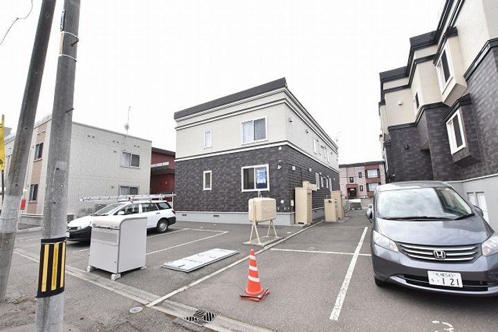 クリスタルコートCの外観