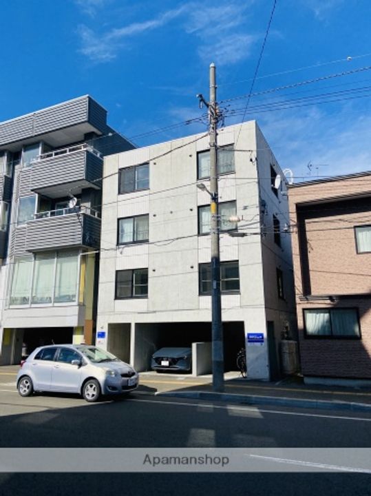 ラプレッツアグルーN12302の外観