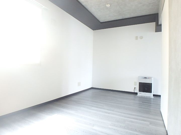 PROUD南郷(プラウド南郷)の居間