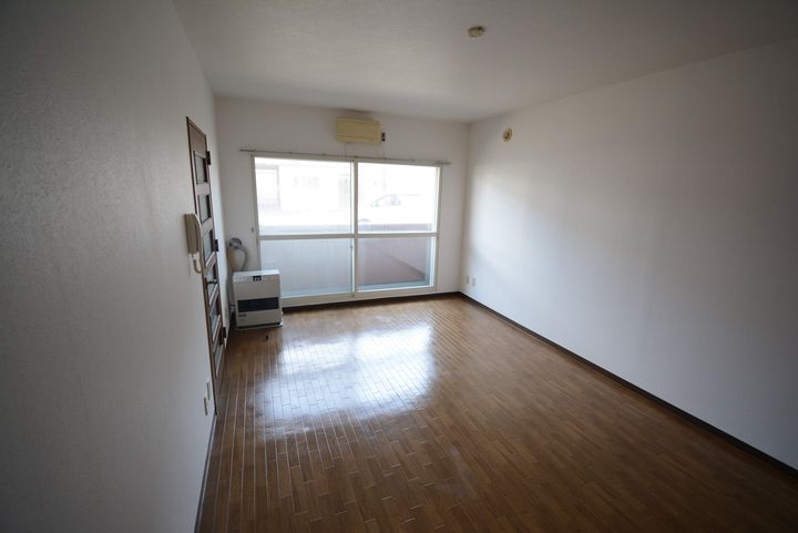 セレナ401の内装