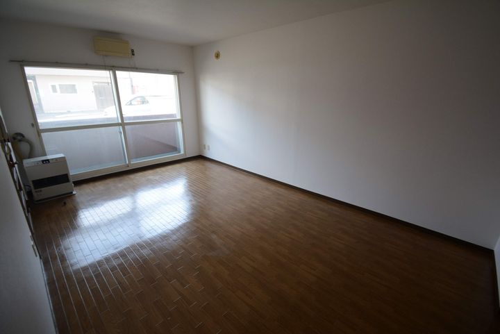 セレナ401の内装