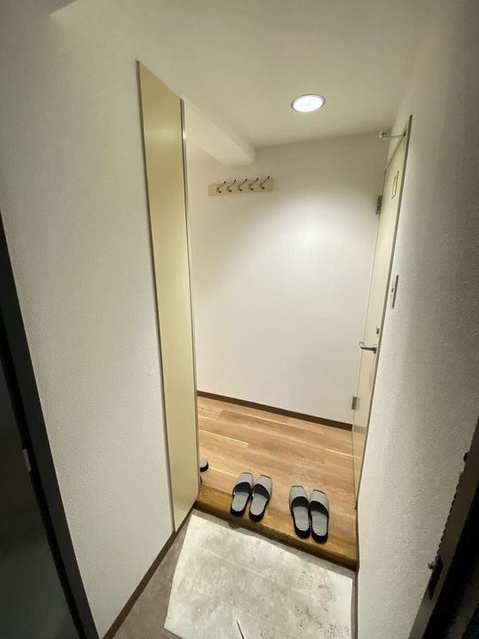 シャトレーヌ白井405の玄関