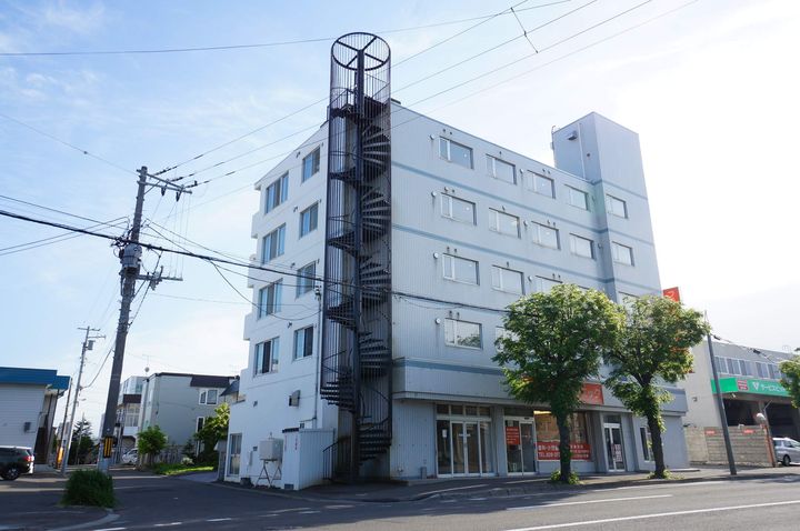 ロードリバー平和通501の外観